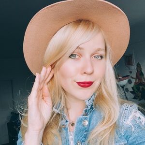 Meet your Posher, Anastasiia